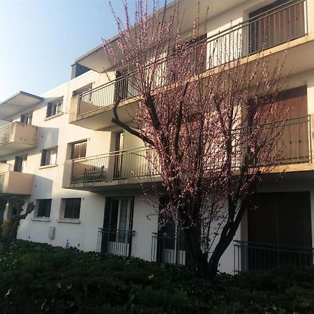 Appartement Avec Balcon Et Parking Prive Roanne Eksteriør bilde
